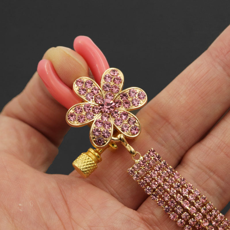 pink tassel clip